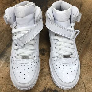 Nike Air Force 1 Mid size 5.5 Youth